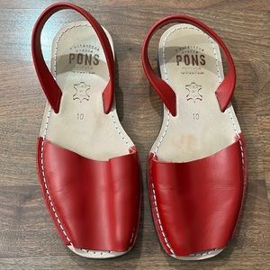 PONS :: SANDALS